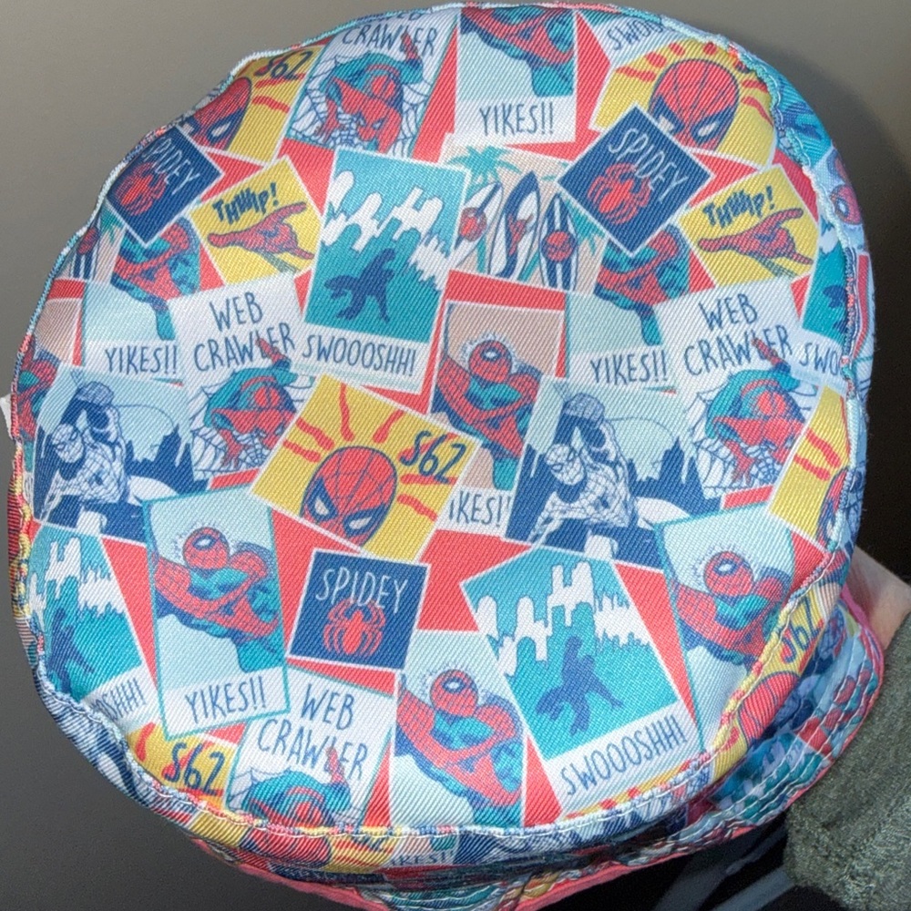 Marvel Spiderman Denim Hat reversible with colorful comic strip print on inside - Picture 7 of 12